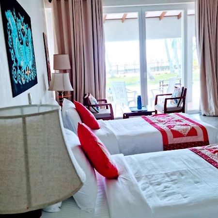 Arhimser Villa-Superb 4 Bedroom Beachfront For 8 In Ranna, Tangalle, Bb, Pool, Free Pick Up For 7 Night Stays Arriving Together, Serviced, Taxes Included Bagian luar foto