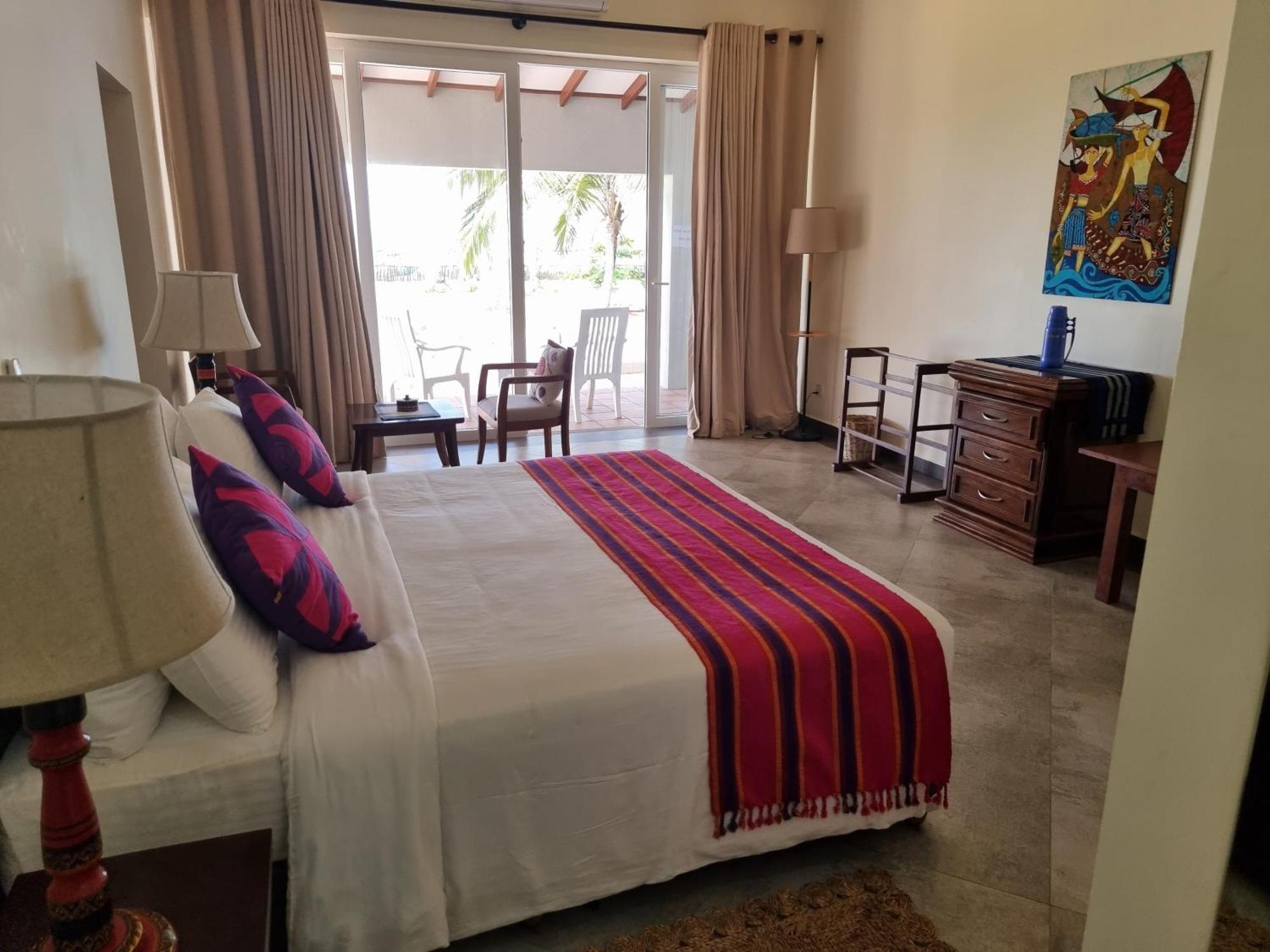 Arhimser Villa-Superb 4 Bedroom Beachfront For 8 In Ranna, Tangalle, Bb, Pool, Free Pick Up For 7 Night Stays Arriving Together, Serviced, Taxes Included Bagian luar foto