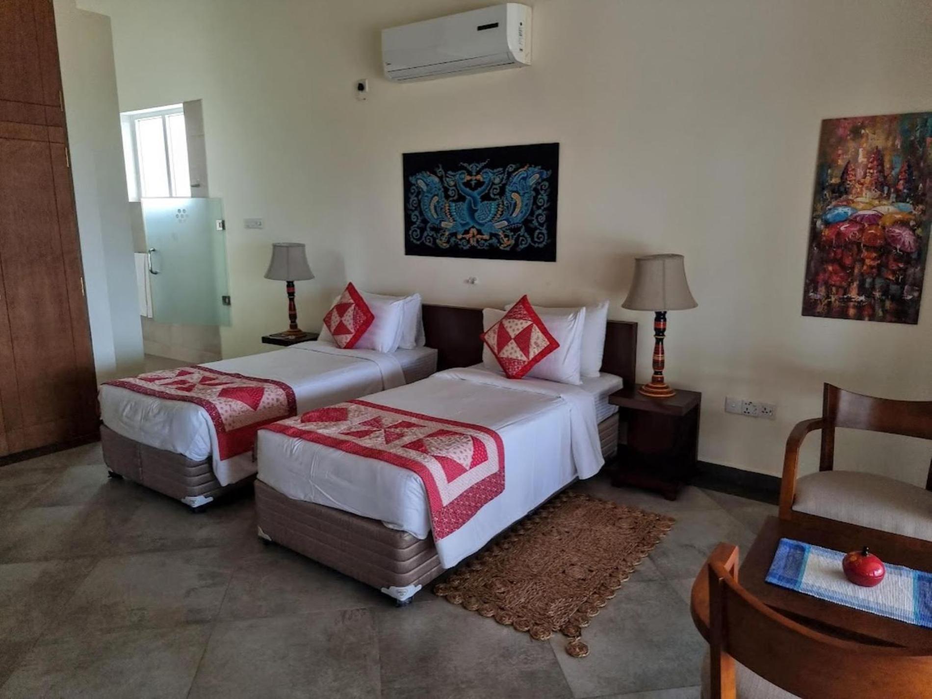 Arhimser Villa-Superb 4 Bedroom Beachfront For 8 In Ranna, Tangalle, Bb, Pool, Free Pick Up For 7 Night Stays Arriving Together, Serviced, Taxes Included Bagian luar foto