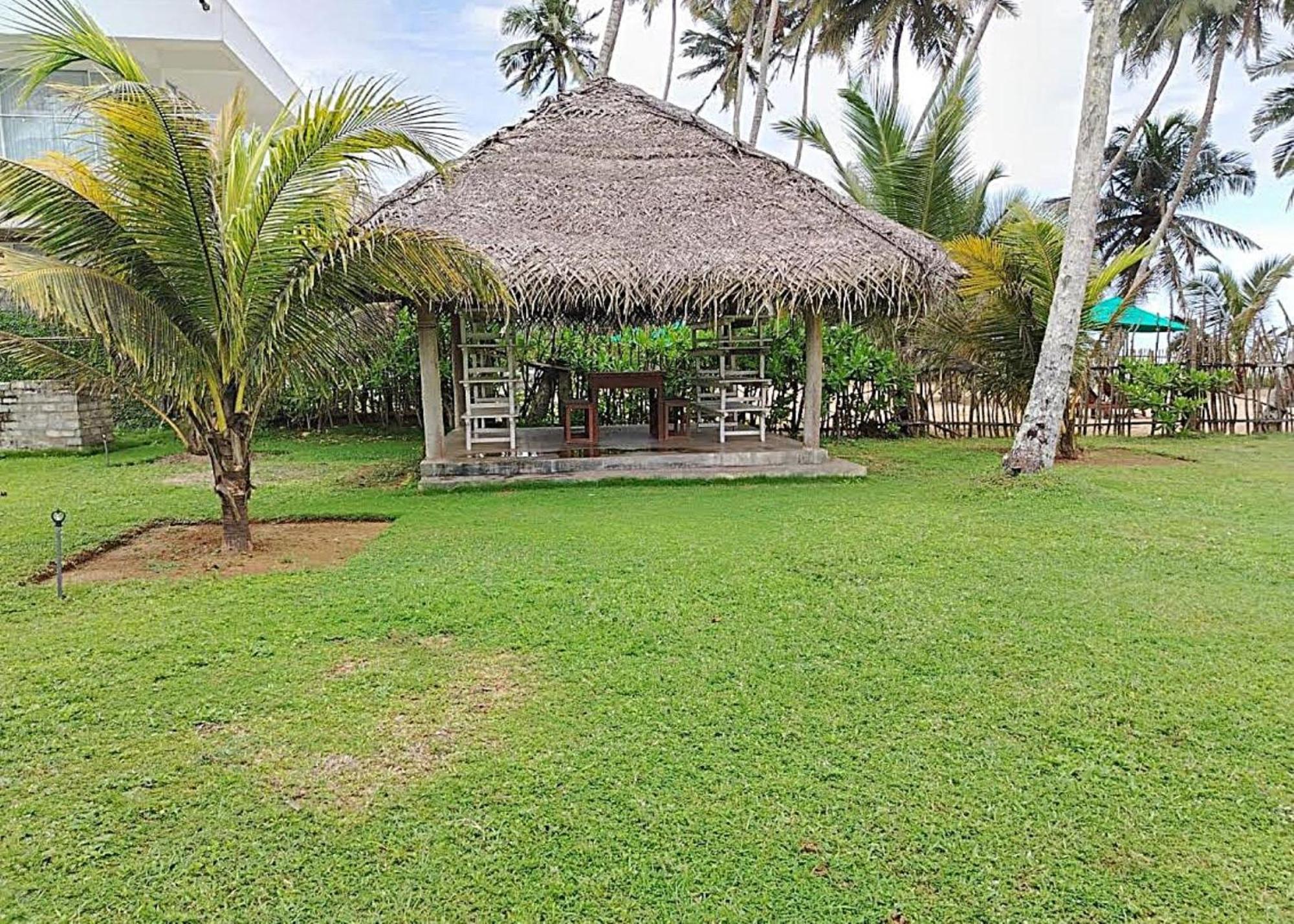 Arhimser Villa-Superb 4 Bedroom Beachfront For 8 In Ranna, Tangalle, Bb, Pool, Free Pick Up For 7 Night Stays Arriving Together, Serviced, Taxes Included Bagian luar foto